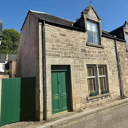 Rosebery House In Quiet Area Of City Centre Inverness Exterior photo