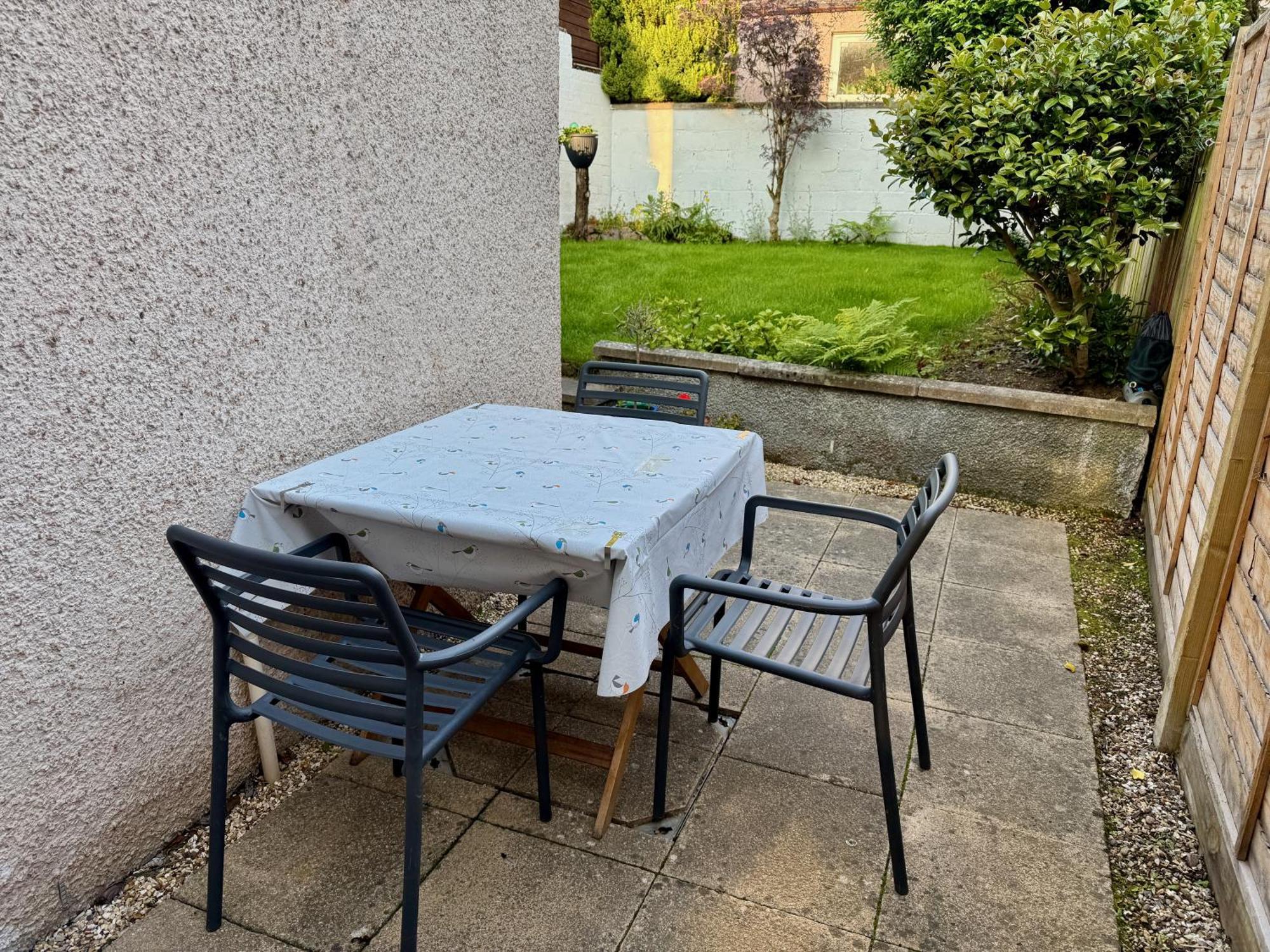 Rosebery House In Quiet Area Of Centre * Inverness